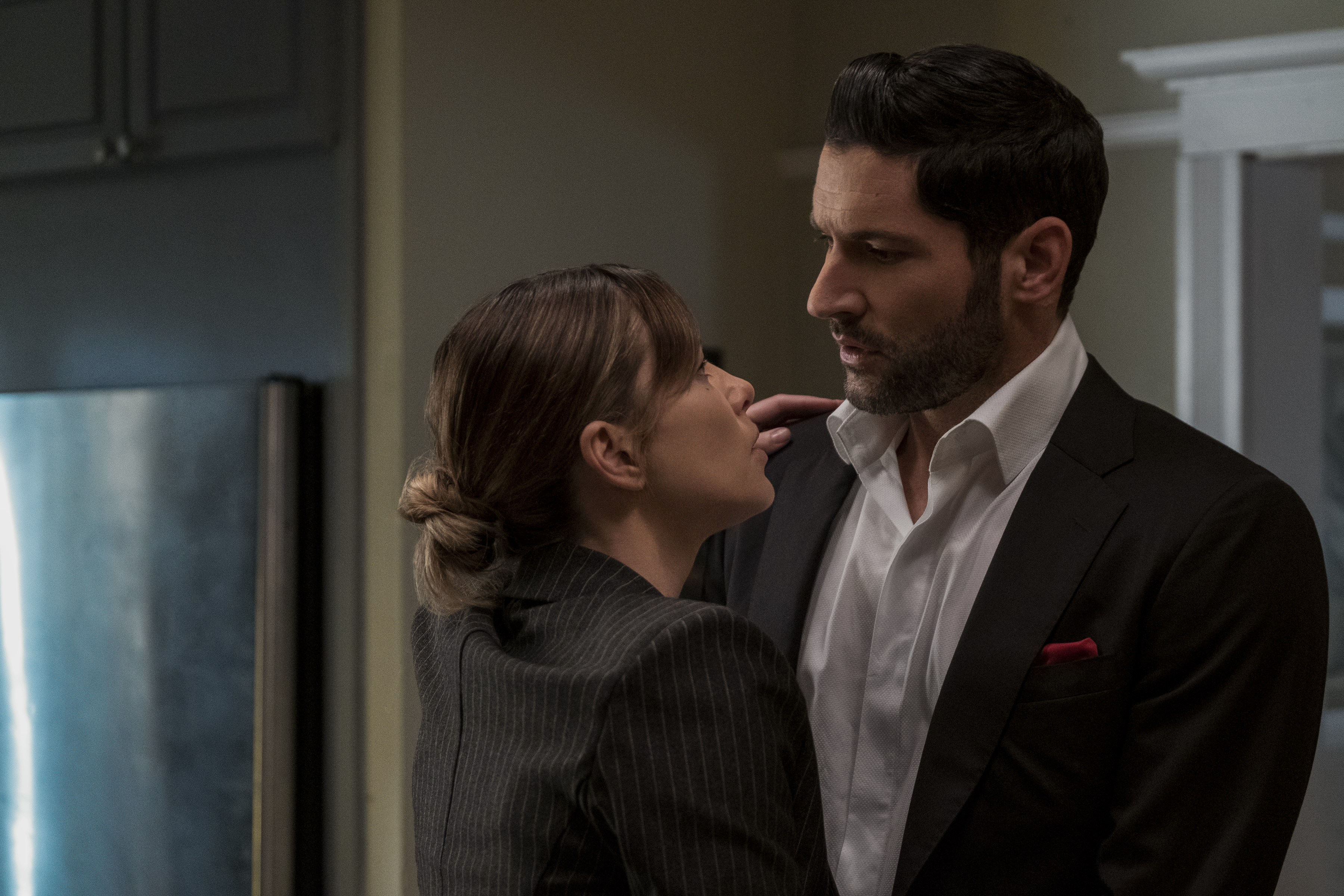 5 Scenes You Can’t Miss From ‘Lucifer’ 5×11 “Resting Devil Face”