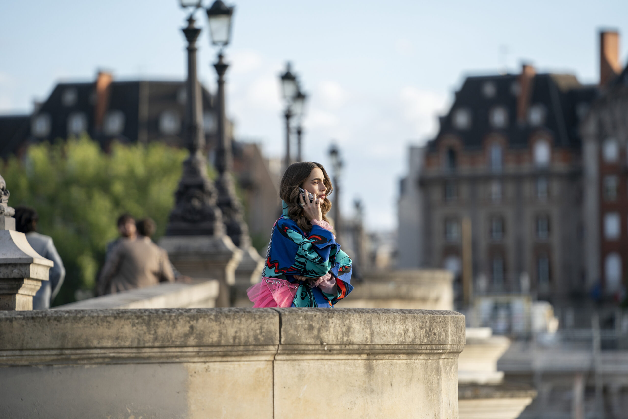 Emily in Paris moment 🥐🇫🇷☕️ 📍Coffee:Life BGC #dior #vespa #diorbe