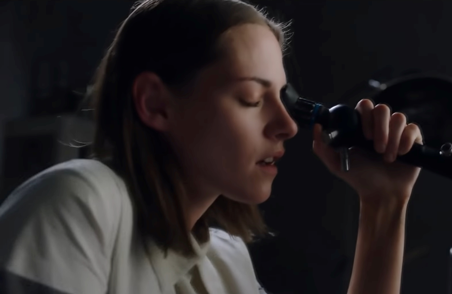 Kristen Stewart's 'Crimes of the Future' Has The Trippiest Teaser Trailer