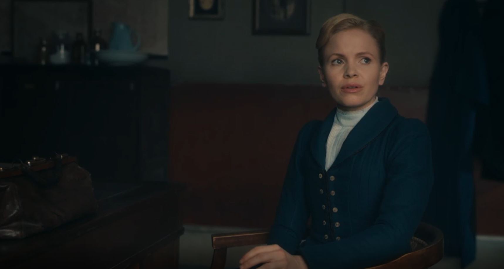 Kate Phillips as Eliza Scarlet in Miss Scarlet and the Duke 3x04. Screenshot courtesy of PBS.