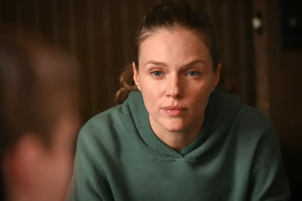CHICAGO P.D. -- "I Can Let You Go" Episode 1012 -- Pictured: Tracy Spiridakos as Hailey Upton -- (Photo by: Lori Allen/NBC)