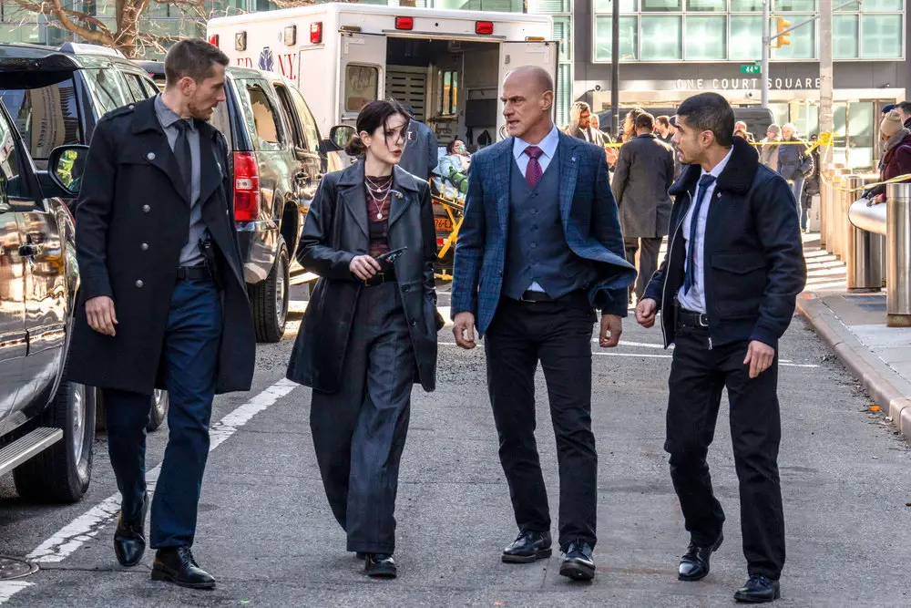 Law & Order: Organized Crime 3x19 Pictured: (l-r) Brent Antonello as Detective Jamie Whelan, Ainsley Seiger as Detective Jet Slootmaekers, Christopher Meloni as Detective Elliot Stabler, Rick Gonzalez as Detective Bobby Reyes -- (Photo by: Zach Dilgard/NBC)