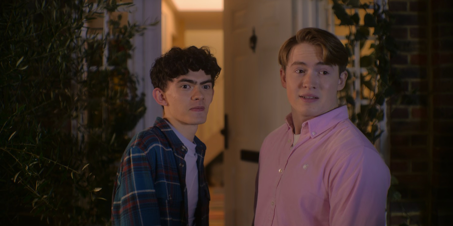Charlie and Nick in Heartstopper 2x07 "Sorry"
