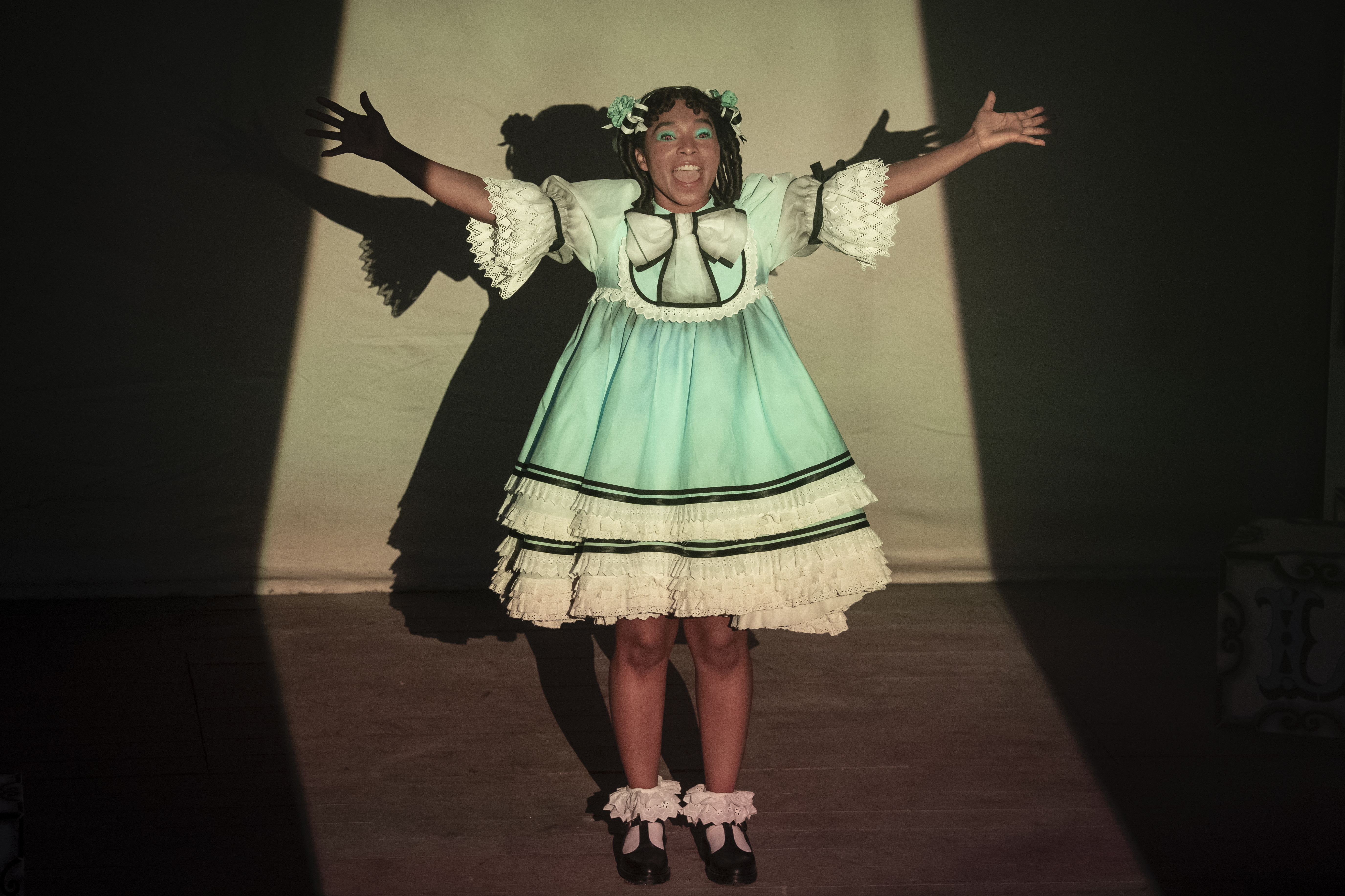 Delainey Hayles as Claudia in Interview with the Vampire 2x02