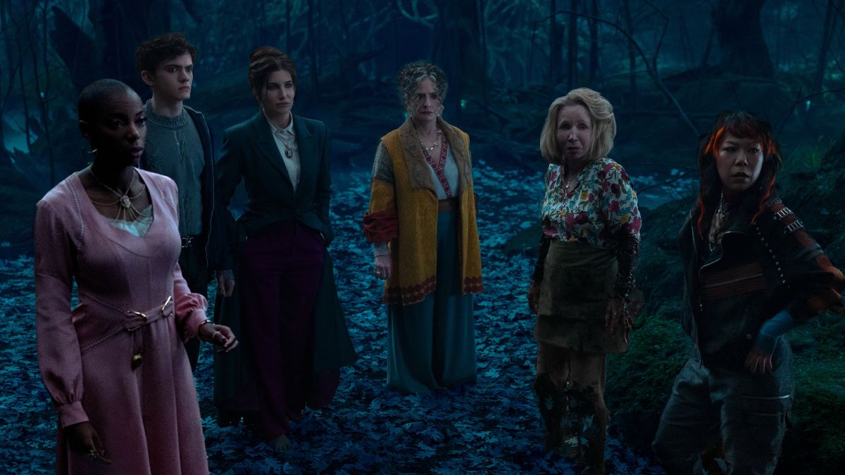 (L-R): Jennifer Kale (Sasheer Zamata), Teen (Joe Locke), Agatha Harkness (Kathryn Hahn), Lilia Calderu (Patti LuPone), Mrs. Hart/Sharon Davis (Debra Jo Rupp), and Alice Wu-Gulliver (Ali Ahn) in Marvel Television's AGATHA ALL ALONG, exclusively on Disney+. Photo by Chuck Zlotnick. © 2024 MARVEL.