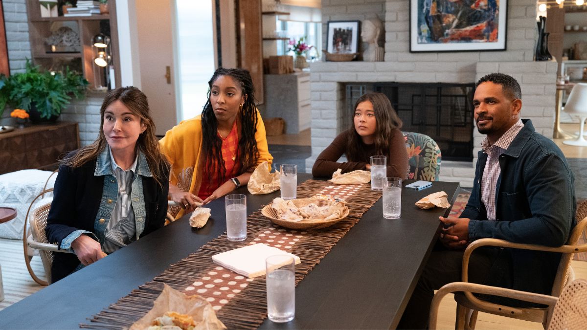 Shrinking Season 2, Episode 11, "The Drugs Don’t Work" - Christa Miller, Jessica Williams, Lukita Maxwell, Damon Wayans Jr.