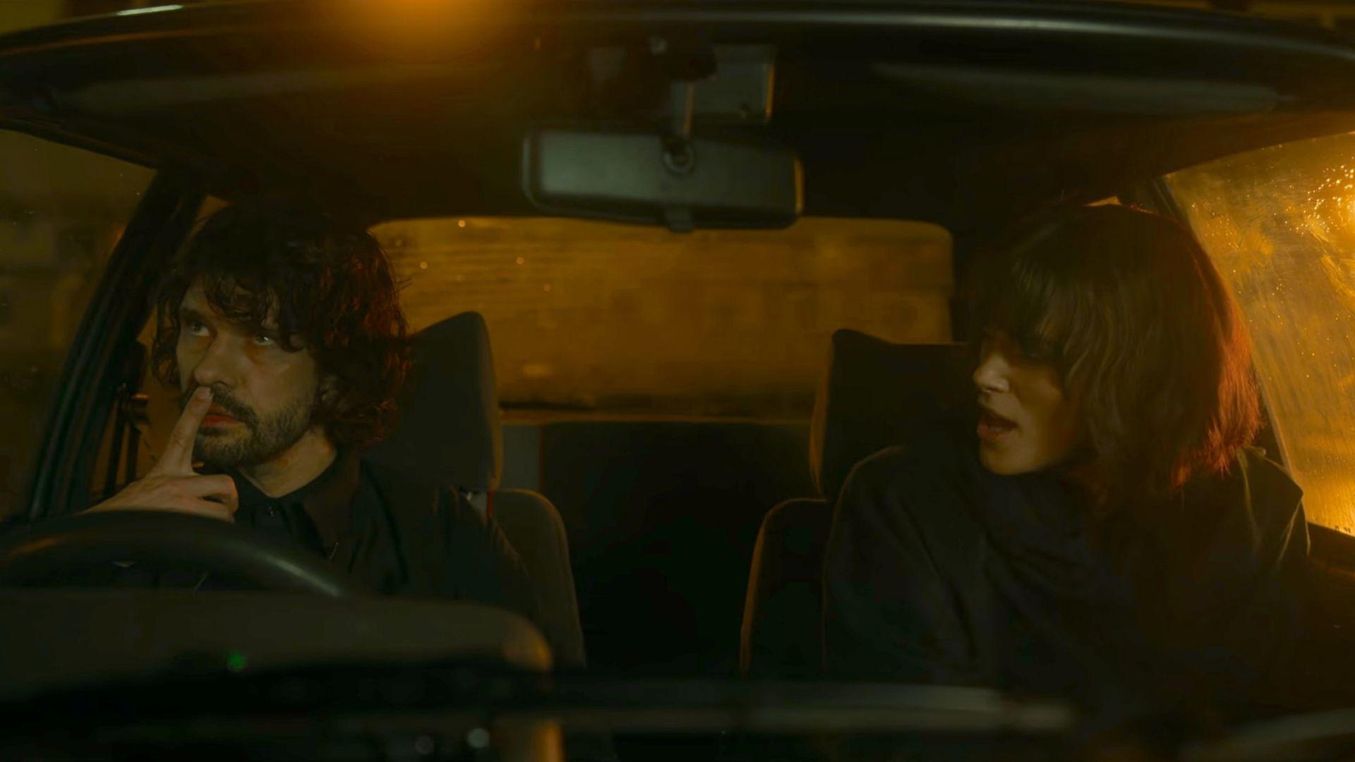 Ben Whishaw and Keira Knightley in Black Doves season 1 episode 2