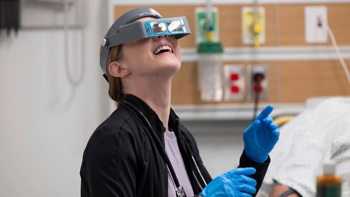 The Pitt characters: Mel. Taylor Dearden in The Pitt Season 1 Episode 9