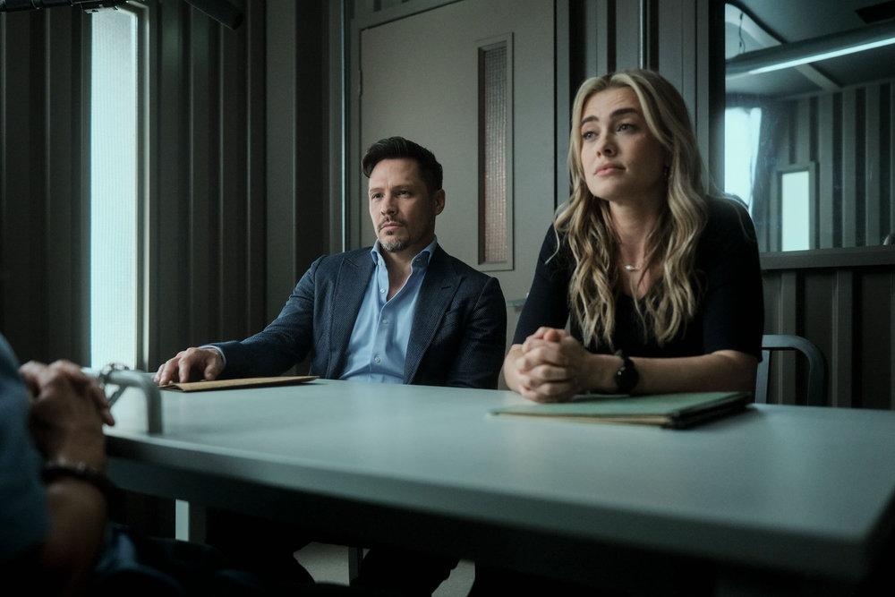 THE HUNTING PARTY -- "Denise Glenn" Episode 108 -- Pictured: (l-r) Nick Wechsler as Oliver Odell, Melissa Roxburgh as Rebecca 'Bex' Henderson -- (Photo by: David Astorga/NBC)