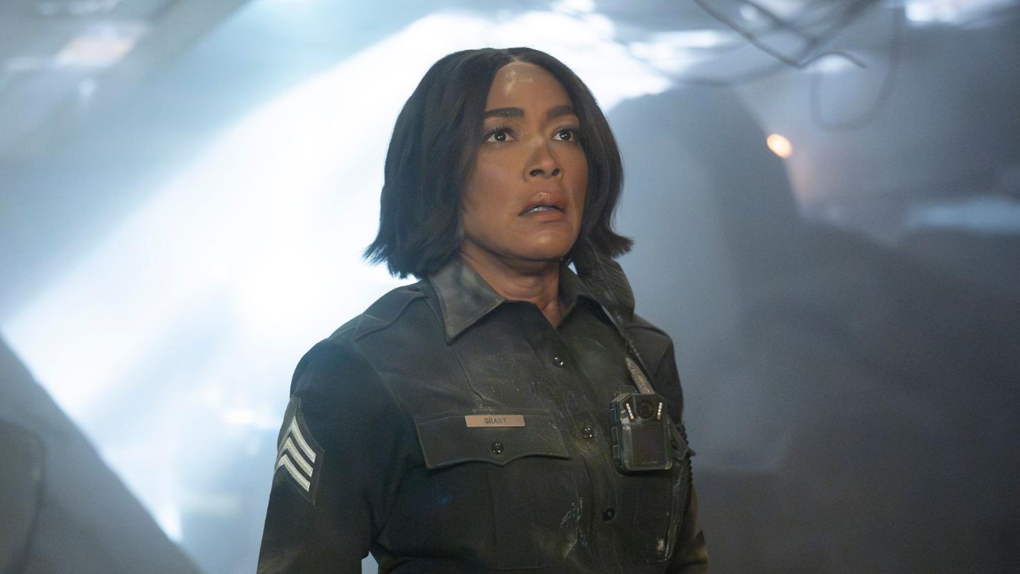 9-1-1 – “Seismic Shifts” – The 118, still reeling from their recent loss, is dispatched to a mass casualty event after a high-rise apartment building collapses. Then, Athena and Chimney have to work together to save a familiar face.THURSDAY, MAY 15 (8:00-9:00 p.m. EDT) on ABC. (Disney/Christopher Willard) ANGELA BASSETT