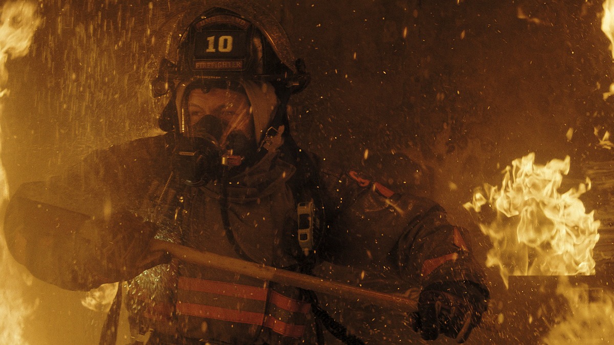 Taron Egerton as Dave Gudsen in Apple TV's 'Smoke' episode 1