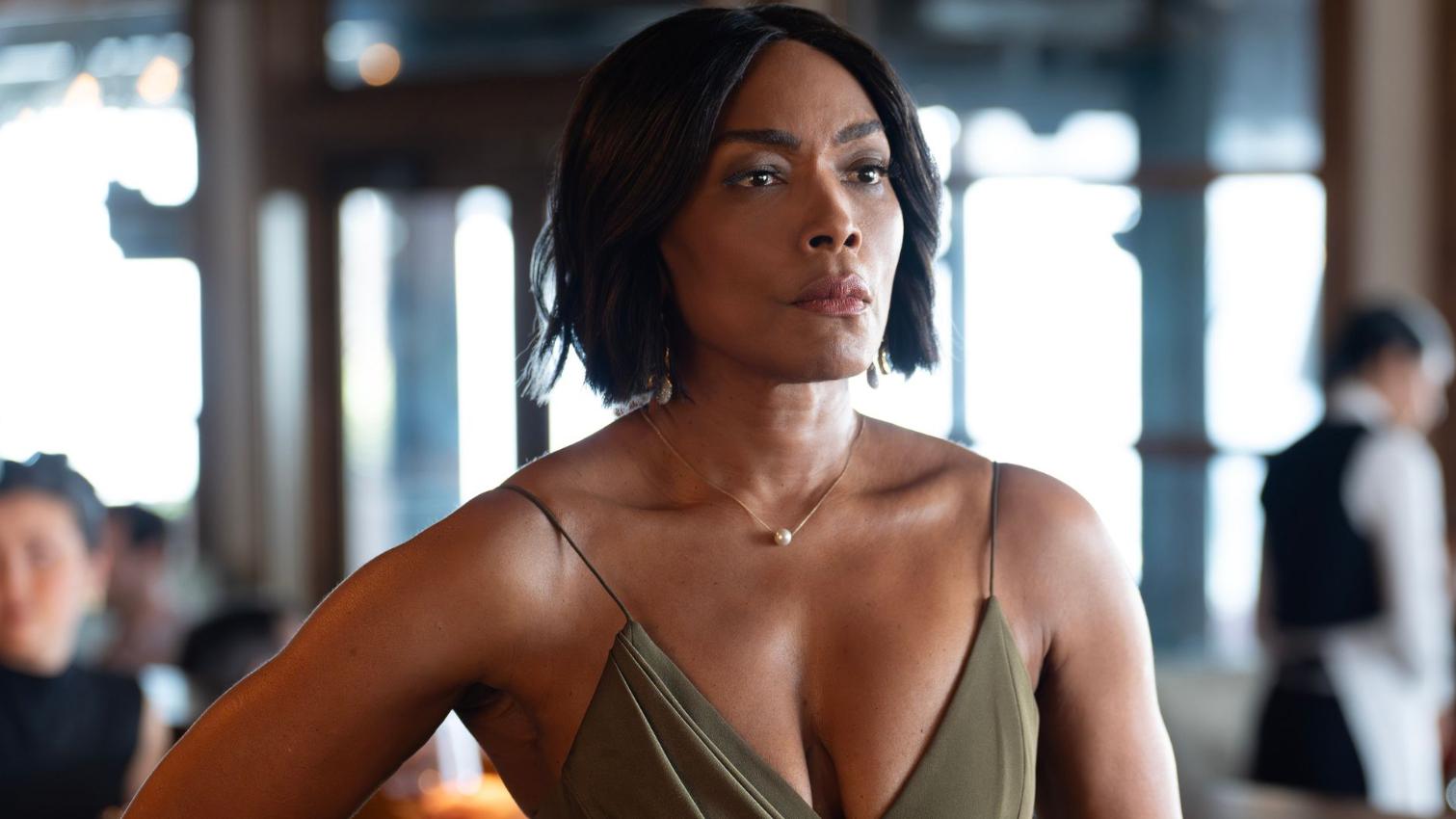 9-1-1 – “Eat the Rich” – In honor of Bobby Nash’s sacrifice, the 118 comes together to dedicate the firehouse in his memory. Meanwhile, when a billionaire tech giant is involved in a life-or-death emergency, the team must race to his aid. THURSDAY, OCT. 9 (8:00-9:00 p.m. EDT) on ABC. (Disney/Christopher Willard)