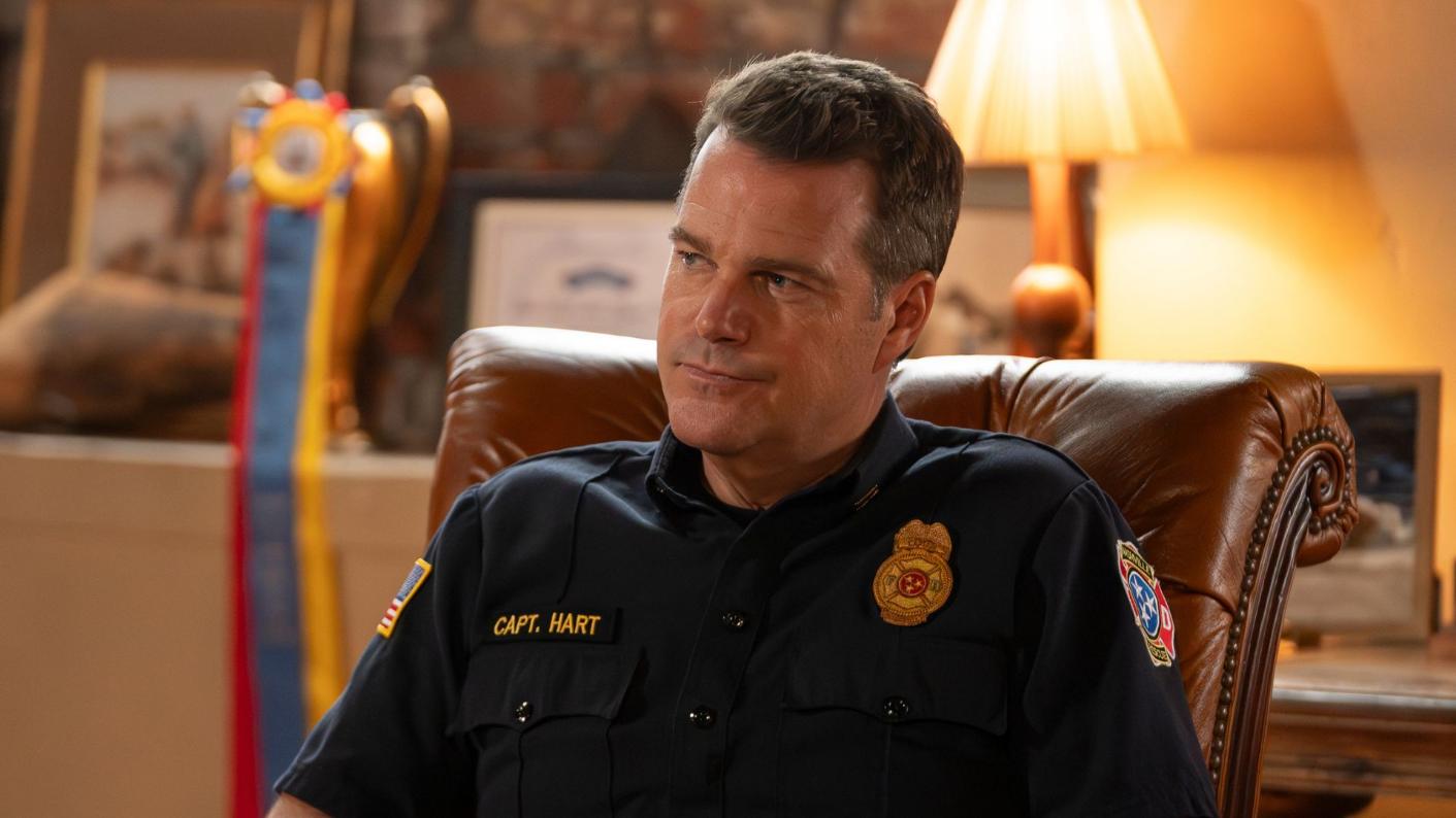 9-1-1: NASHVILLE – “Bad Case of the Blues” – Don and the 113 team respond to emergencies at a waterpark and a sorority house. Meanwhile, the crew puts Blue’s skills and knowledge to the test as he trains for his firefighter exam, while Blythe digs into Blue’s past. THURSDAY, OCT. 30 (9:00-10:00 p.m. EDT) on ABC. (Disney/Jake Giles Netter) CHRIS O’DONNELL