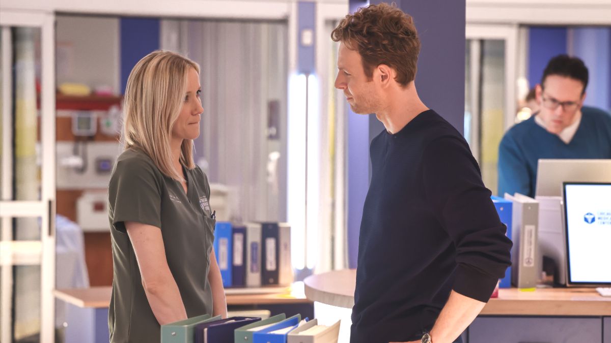 Jessy Schram as Dr. Hannah Asher and Nick Gehlfuss as Dr. Will Halstead in Chicago Med season 11, episode 2. (Photo Credit: Courtesy of NBC.)