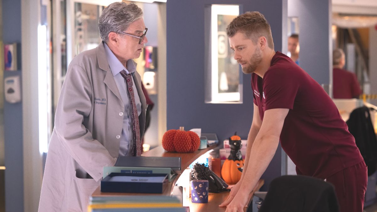 Oliver Platt as Dr. Daniel Charles and Luke Mitchell as Dr. Mitch Ripley in Chicago Med season 11, episode 5. (Photo Credit: Courtesy of NBC.)