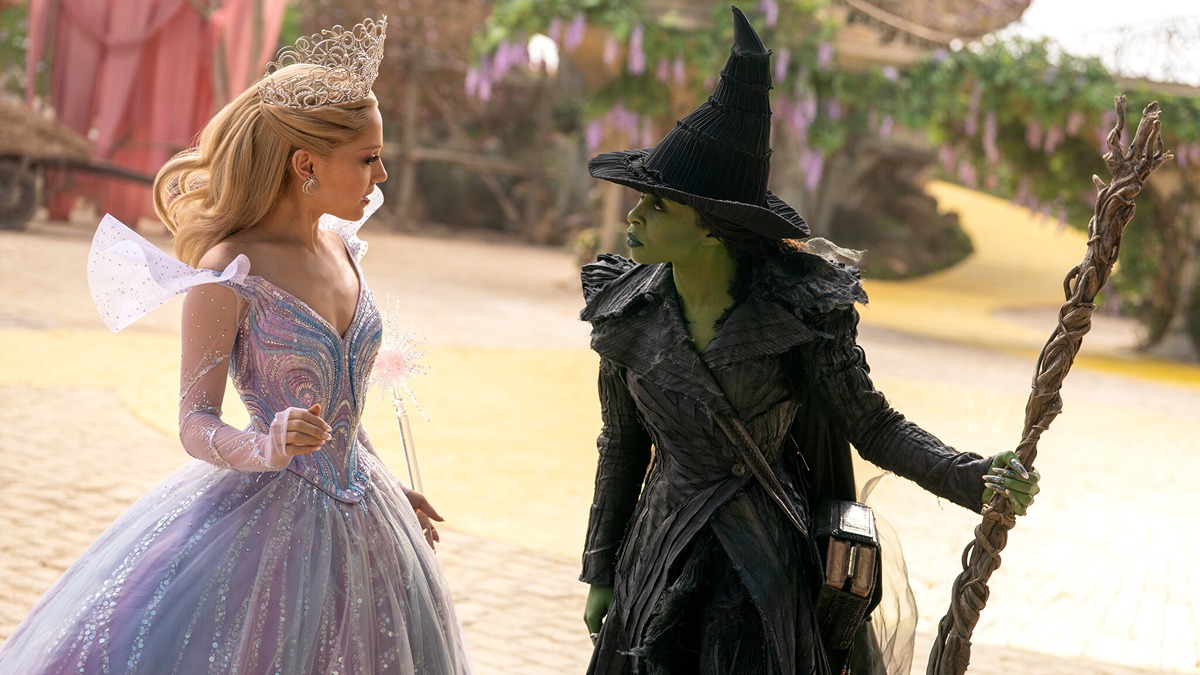 Ariana Grande as Glinda and Cynthia Erivo as Elphaba in 'Wicked: For Good'