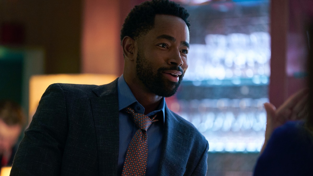 RUNNING POINT. Jay Ellis as Jay in Episode 107 of Running Point. Cr. Katrina Marcinowski/Netflix © 2024