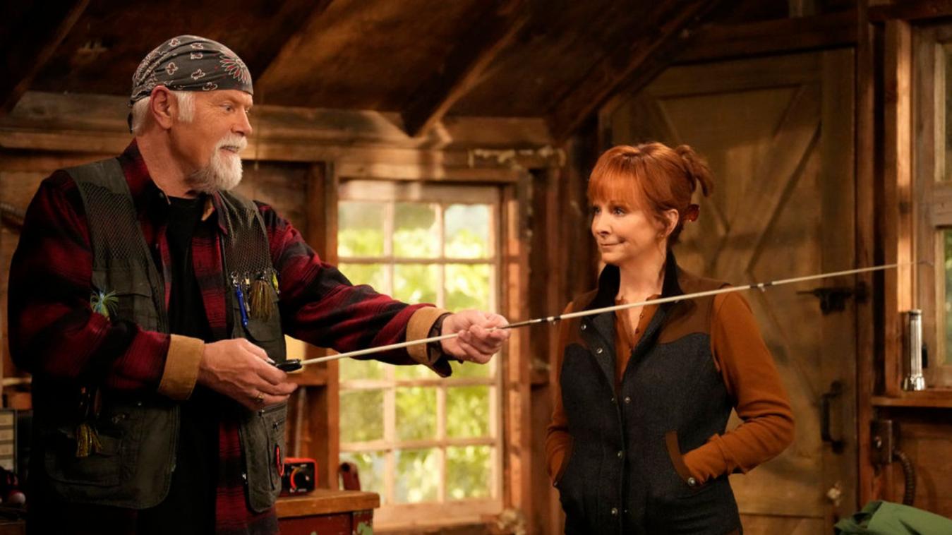 HAPPY'S PLACE -- "I've Got a Secret" Episode 202 -- Pictured: (l-r) Rex Linn as Emmett, Reba McEntire as Bobbie -- (Photo by: Casey Durkin/NBC)