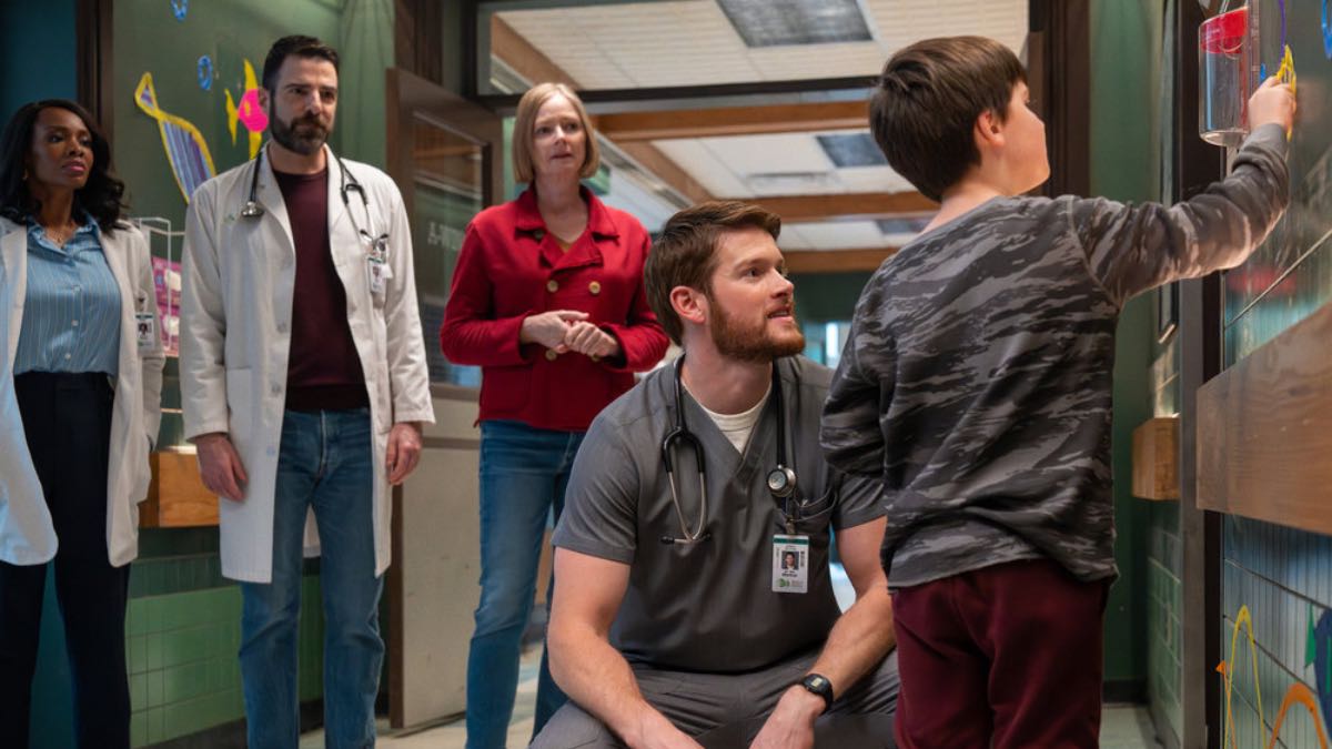 BRILLIANT MINDS -- "10 Minutes " Episode 211 -- Pictured: (l-r) Tamberla Perry as Dr. Carol Pierce, Zachary Quinto as Dr. Oliver Wolf, Allison Hossack as Shauna, Alex MacNicoll as Dr. Van Markus, Henry Falk as Liam Marcus -- (Photo by: Pief Weyman/NBC)