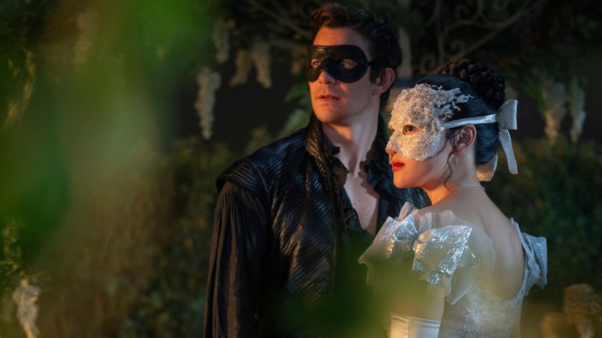 Bridgerton Season 4, Episode 1 - Luke Thompson as Benedict Bridgerton, Yerin Ha as Sophie Baek