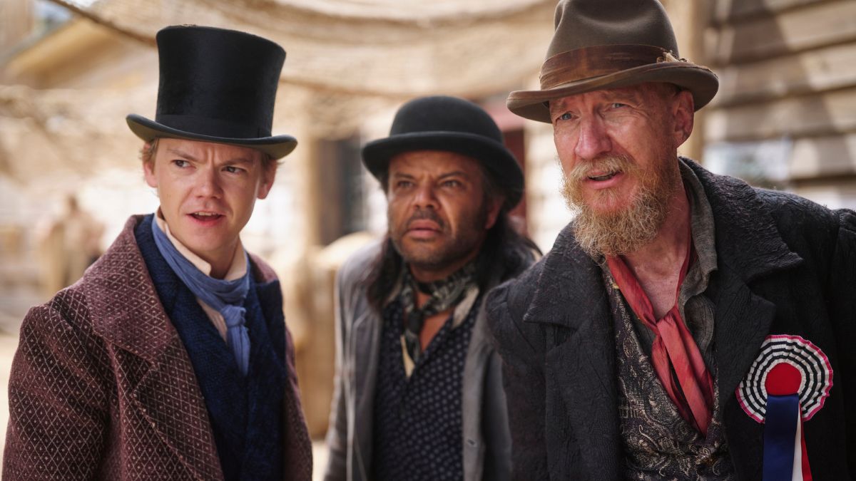 The Artful Dodger Season 2 - Thomas Brodie-Sangster as Dodger, Luke Carroll as Tim, and David Thewlis as Fagin