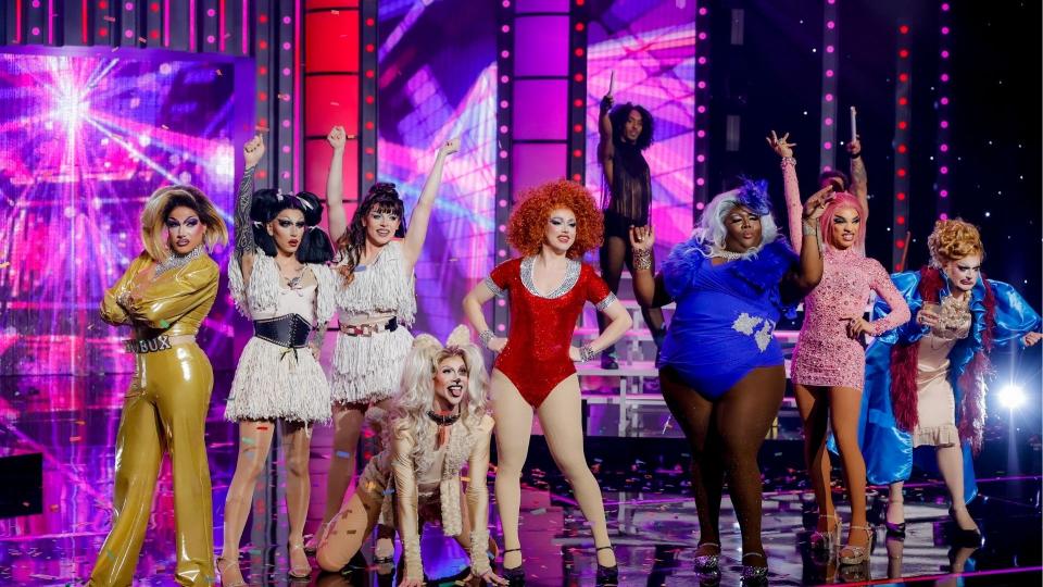 RuPaul's Drag Race Season 18, Episode 9 cast in Rusical