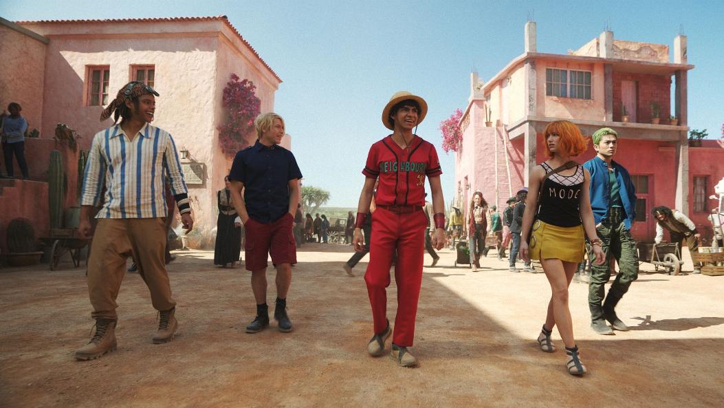 One Piece. (L to R) Jacob Romero as Usopp, Taz Skylar as Sanji, Iñaki Godoy as Monkey D. Luffy, Emily Rudd as Nami, Mackenyu as Roronoa Zoro in season 2 of One Piece. Cr. Courtesy of Netflix © 2025