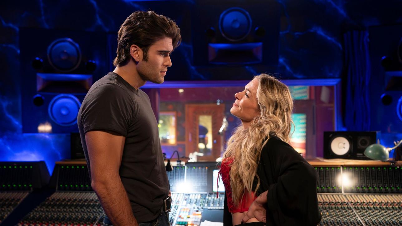 9-1-1: NASHVILLE – “Saboteurs” – Elena and Roxie go on an awkward date. Meanwhile, Dixie drops a diss track about Blythe, sparking tension that leads to a huge fight between Blythe and Don. THURSDAY, APRIL 30 (9:00-10:00 p.m. EDT) on ABC. (Disney/Jake Giles Netter) HUNTER MCVEY, LEANN RIMES