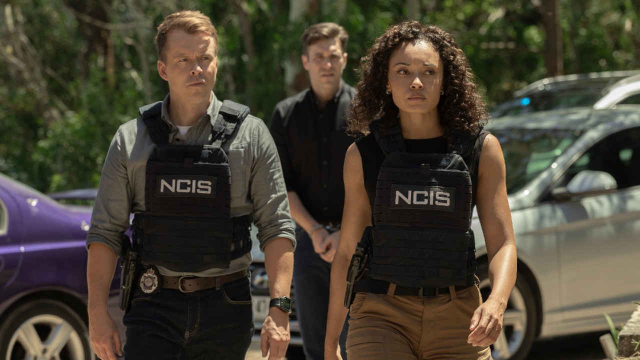 NCIS: Sydney Season 3, Episode 17 - Mackey and JD