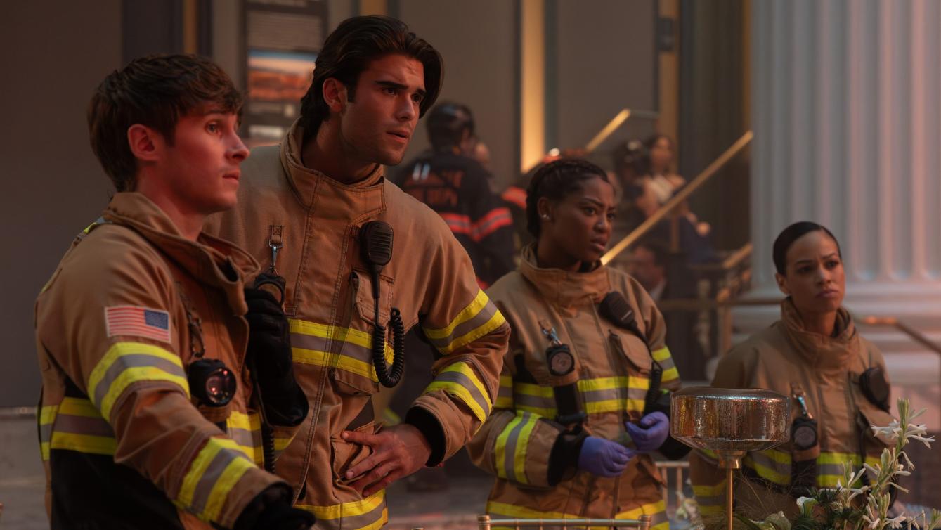9-1-1: NASHVILLE – “Going Rogue” – The 113 responds to a museum overrun by murder hornets, while newcomer Det. Rogue Kelly investigates a series of ominous crimes of biblical proportions. Blythe and Dixie face the consequences of their brawl, and Don pays a price too. THURSDAY, OCT. 15 (9:00-10:00 p.m. EDT) on ABC. (Disney/Connie Chornuk) MICHAEL PROVOST, HUNTER MCVEY, HAILEY KILGORE, JUANI FELIZ