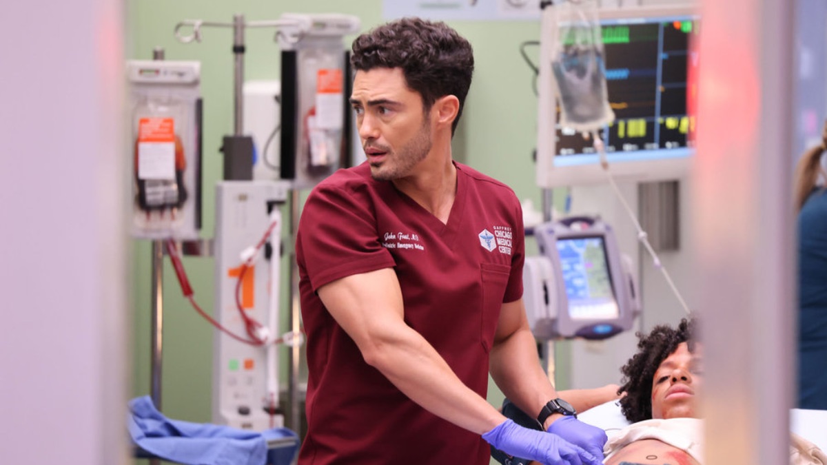 CHICAGO MED -- "Third Rails" Episode 1202 -- Pictured: Darren Barnett as Dr. John Frost -- (Photo by: George Burns Jr/NBC)